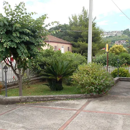 Bed & Breakfast Adema 4*