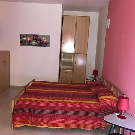 Bed & Breakfast Adema 4*