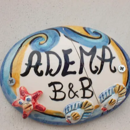 לינה וארוחת בוקר Adema אגרופולי