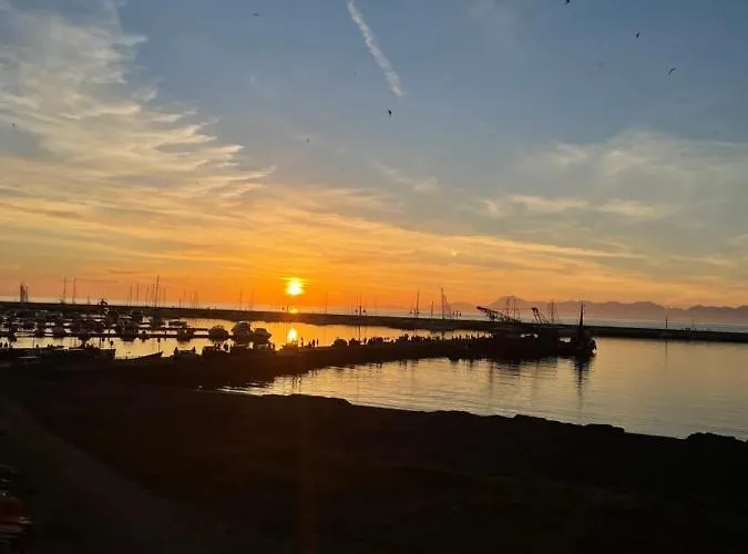 Adema 住宿加早餐酒店 阿格罗波利